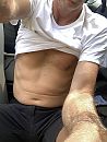 body, foto 750x987, 3 reacties, 6 stemmen