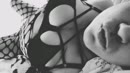 curvy in het netty, film 00:00:11, 107 reacties, 440 stemmen