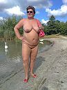 even poseren, foto 2448x3264, 14 reacties, 72 stemmen