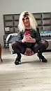 hoer maria, foto 1152x2048, 5 reacties, 18 stemmen