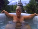 in de jacuzzi, film 00:00:00, 31 reacties, 182 stemmen
