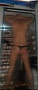 in strakke string in camionet, foto 1377x3172, 1 reacties, 2 stemmen