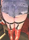lekker in lingerie, foto 647x896, 4 reacties, 6 stemmen
