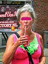 met haar naar de Roze Maandag!, foto 1920x2560, 9 reacties, 50 stemmen