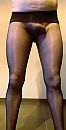 nylons, foto 470x918, 6 reacties, 10 stemmen