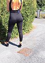 op stap in strakke catsuit, foto 935x1280, 40 reacties, 278 stemmen