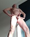 At home, foto 2915x3597, 16 reacties, 39 stemmen