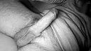 B&W 1, foto 1600x900, 7 reacties, 16 stemmen