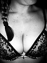 BW Boobs ingepakt, foto 1200x1600, 10 reacties, 34 stemmen