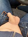 Broek open, foto 3000x4000, 2 reacties, 6 stemmen
