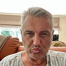 Dat ben ik, foto 1370x1370, 3 reacties, 3 stemmen