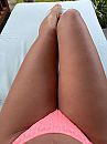 De mooie benen van mijn milf, foto 1536x2048, 5 reacties, 30 stemmen