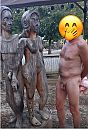 Heerlijk even helemaal bloot, foto 834x1225, 5 reacties, 34 stemmen