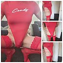 Hoerig rood, foto 2880x2880, 6 reacties, 11 stemmen