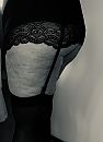 Hold up, foto 2213x3056, 27 reacties, 95 stemmen