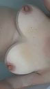 In bad., foto 900x1600, 13 reacties, 44 stemmen