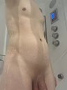 Lekker douche, foto 2316x3088, 3 reacties, 14 stemmen