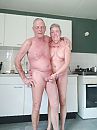 Lekker naakt, foto 3000x4000, 15 reacties, 60 stemmen