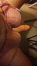 Masturberen met oude bh, foto 2250x4000, 2 reacties, 9 stemmen