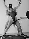 Met de flogger, foto 445x606, 8 reacties, 77 stemmen