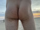 Mijn blote kont op het strand., foto 3849x2887, 2 reacties, 4 stemmen