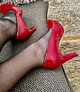 Mooie rode heels., foto 1390x1592, 2 reacties, 21 stemmen