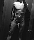Nee, ik stond niet in een lift, foto 1953x2241, 4 reacties, 4 stemmen