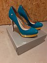 Nieuwe heels, foto 3000x4000, 2 reacties, 6 stemmen