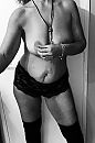 Nipple play, foto 851x1276, 6 reacties, 45 stemmen