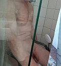 Onder de douche, foto 1041x1116, 3 reacties, 12 stemmen