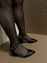 Pumps, foto 3000x4000, 6 reacties, 9 stemmen