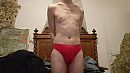 Rood slipje, foto 2032x1144, 4 reacties, 23 stemmen
