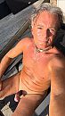 Slaafje is trots, foto 1284x2282, 0 reacties, 0 stemmen