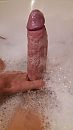 Soppen in bad .., foto 2250x4000, 4 reacties, 14 stemmen