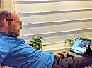 Welke dame wil Skypen?, foto 1920x1443, 2 reacties, 6 stemmen