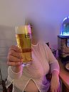 Wendy dit keer aan bier, foto 919x1225, 33 reacties, 92 stemmen