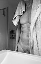 Wie gaat er mee…, foto 821x1280, 8 reacties, 9 stemmen