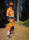 Workman in forest, foto 3000x4000, 4 reacties, 15 stemmen