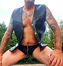 ..., foto 2163x2235, 2 reacties, 4 stemmen
