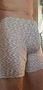 boxer 2, foto 1592x3264, 4 reacties, 6 stemmen