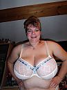 cupmaat EU 95G, foto 1920x2560, 27 reacties, 150 stemmen
