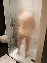 douchen, foto 1512x2016, 5 reacties, 24 stemmen