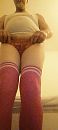 hairy under red string, foto 864x1920, 0 reacties, 4 stemmen