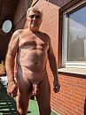 immer nackt, foto 450x600, 3 reacties, 20 stemmen
