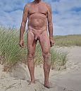 lekker bloot met stijve pik, foto 774x874, 2 reacties, 7 stemmen