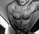 me, foto 1319x1152, 2 reacties, 1 stemmen