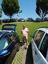 omkleden op parking, foto 3000x4000, 5 reacties, 20 stemmen