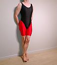 rood/zwart, foto 1066x1200, 3 reacties, 6 stemmen