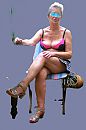 sexy met ... 80 !, foto 2666x4000, 11 reacties, 40 stemmen