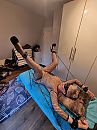 Ander pakje, beentjes spreiden, foto 3000x4000, 12 reacties, 75 stemmen